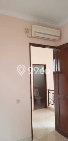 Rumah sewa siap huni 3 Kamar Tidur di BSD Puspita Loka, Tangerang Rumah sewa siap huni 3 Kamar Tidur di BSD Puspita Loka, Tangerang