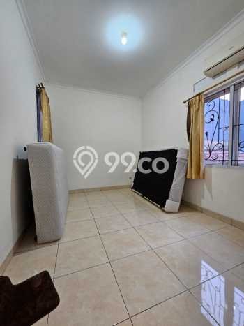 Disewakan! Rumah 4 Kamar Tidur &
3 Kamar Mandi di BSD Delatinos, Tangerang Disewakan! Rumah 4 Kamar Tidur &
3 Kamar Mandi di BSD Delatinos, Tangerang