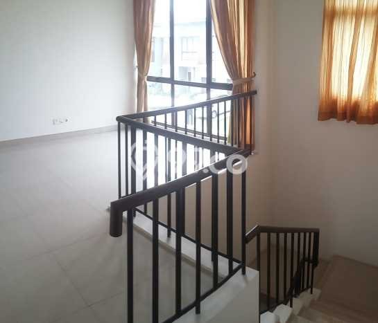 Rumah sewa siap pakai 4 KT di BSD The Icon, Tangerang Rumah sewa siap pakai 4 KT di BSD The Icon, Tangerang