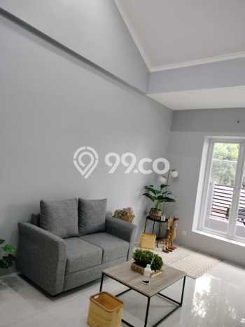 Rumah Modern 2 KT di BSD Nusaloka Tangerang Semi Furnished Rumah Modern 2 KT di BSD Nusaloka Tangerang Semi Furnished