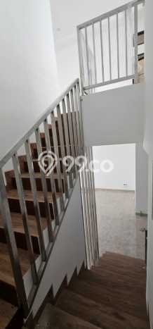 For Sale! Premium House LT 180m2 Desain Elegan di BSD Nusaloka For Sale! Premium House LT 180m2 Desain Elegan di BSD Nusaloka