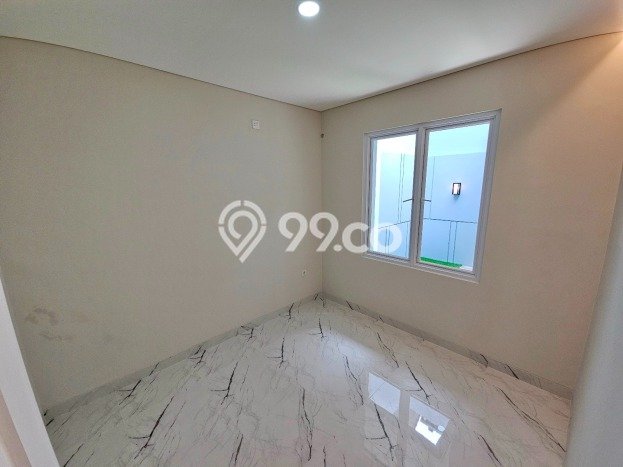 Rumah Luas Asri 3 KT Siap Pakai di BSD Delatinos Tangerang Rumah Luas Asri 3 KT Siap Pakai di BSD Delatinos Tangerang