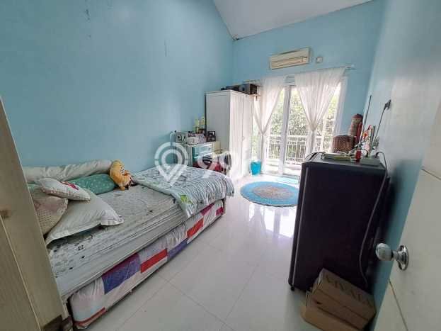 Rumah Luas Asri 3 KT Siap Pakai di Jelupang Tangerang Rumah Luas Asri 3 KT Siap Pakai di Jelupang Tangerang