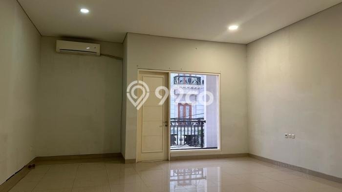 Rumah sewa siap huni 6 Kamar Tidur di Sunter, Jakarta Utara Rumah sewa siap huni 6 Kamar Tidur di Sunter, Jakarta Utara