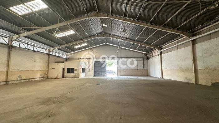 Disewakan Gudang di Kawasan Ramai Sunter Luas 1200m2 Disewakan Gudang di Kawasan Ramai Sunter Luas 1200m2