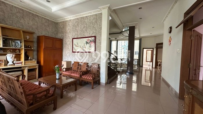 Hunian Elit LB 500m2 Siap Huni Desain Elegan di Sunter, Jakarta Utara Hunian Elit LB 500m2 Siap Huni Desain Elegan di Sunter, Jakarta Utara