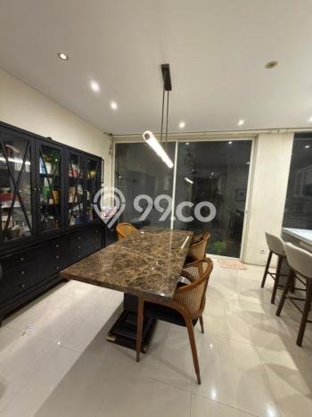 Rumah Luxury Modern Tanpa Renovasi di Citraland Surabaya Rumah Luxury Modern Tanpa Renovasi di Citraland Surabaya