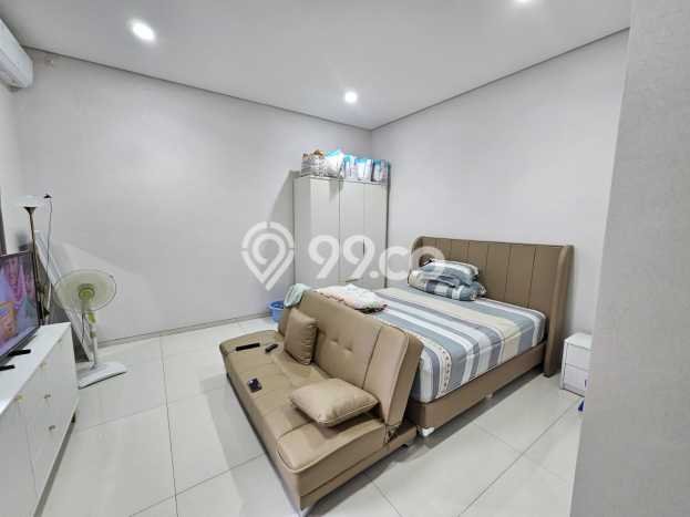 Rumah Mewah LB 400m2 Siap Huni Desain Elegan di Pakuwon Indah, Surabaya Rumah Mewah LB 400m2 Siap Huni Desain Elegan di Pakuwon Indah, Surabaya