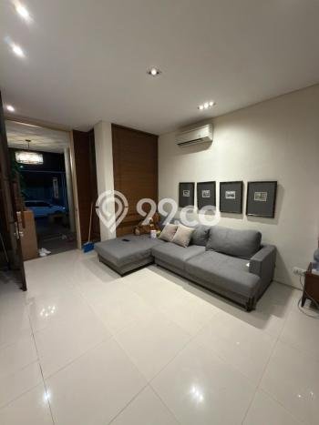 Rumah Luxury Modern Tanpa Renovasi di Citraland Surabaya Rumah Luxury Modern Tanpa Renovasi di Citraland Surabaya