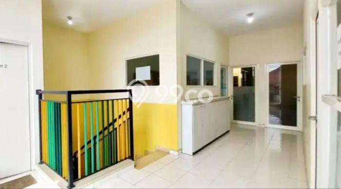 Jual Rumah Strategis Bagus Punya 4 KT di Babatan Surabaya SHM Jual Rumah Strategis Bagus Punya 4 KT di Babatan Surabaya SHM