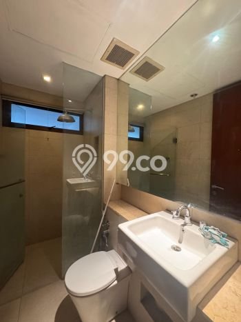 Hunian Elit LB 450m2 Siap Pakai Desain Elegan di Graha, Surabaya Hunian Elit LB 450m2 Siap Pakai Desain Elegan di Graha, Surabaya