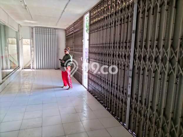 Ruko disewakan di Sedati Sidoarjo dengan luas bangunan 432m2 Ruko disewakan di Sedati Sidoarjo dengan luas bangunan 432m2