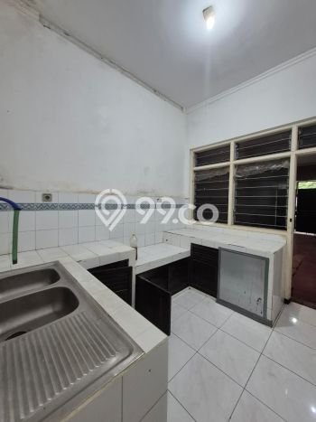 Jual Rumah Mewah Megah Dengan View Eksklusif di Dharma Husada, Surabaya Jual Rumah Mewah Megah Dengan View Eksklusif di Dharma Husada, Surabaya