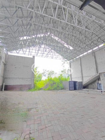 Komersial Bagus LT 1603m2 LB 1850m2 Dijual di Pakis Malang Komersial Bagus LT 1603m2 LB 1850m2 Dijual di Pakis Malang
