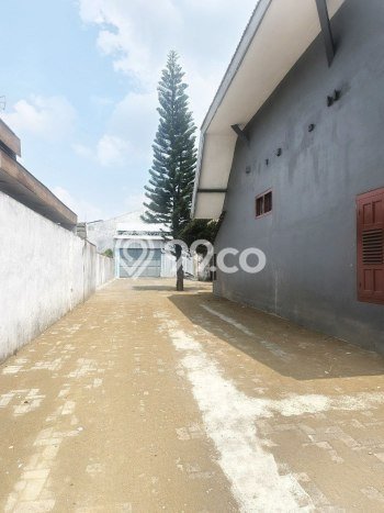 Unit Gudang disewakan di Blimbing Malang dengan LT 1500m2 / LB 835m2 Unit Gudang disewakan di Blimbing Malang dengan LT 1500m2 / LB 835m2