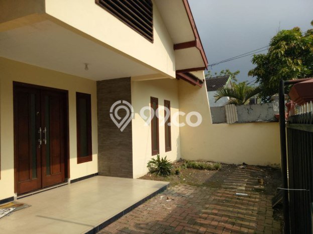 For Sale Rumah 3 Kamar Lokasi Ideal Nyaman dan Strategis di Blimbing For Sale Rumah 3 Kamar Lokasi Ideal Nyaman dan Strategis di Blimbing