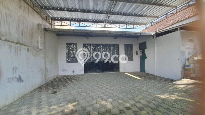 Unit Gudang Disewa Lokasi Lowokwaru, Malang Spesifikasi Luas Bangunan 100m2 Unit Gudang Disewa Lokasi Lowokwaru, Malang Spesifikasi Luas Bangunan 100m2
