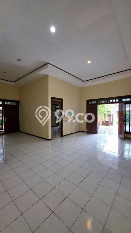 Rumah di Sawojajar, Malang, Luas 267m2m² LB 300m2m² Rumah di Sawojajar, Malang, Luas 267m2m² LB 300m2m²