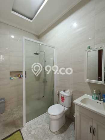 Ready to Use! Luxury House LT 250m2 Desain Elegan di Bintaro Ready to Use! Luxury House LT 250m2 Desain Elegan di Bintaro
