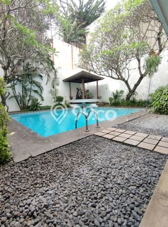 Rumah Luxury Modern Tanpa Renovasi di Pondok Indah Jakarta Selatan Rumah Luxury Modern Tanpa Renovasi di Pondok Indah Jakarta Selatan