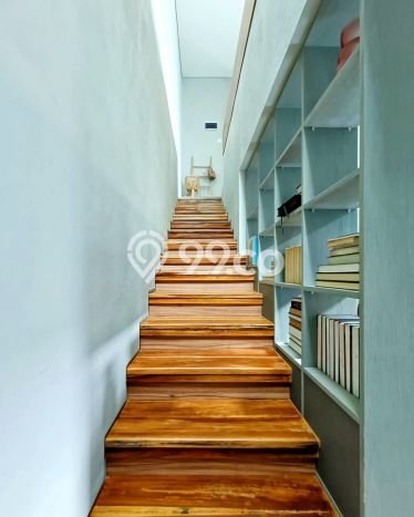 Rumah Elit LB 350m2 Siap Huni Desain Elegan di Bintaro, Tangerang Selatan Rumah Elit LB 350m2 Siap Huni Desain Elegan di Bintaro, Tangerang Selatan