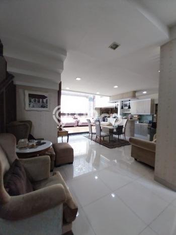Jual Rumah Luas Elegan Dengan View Cantik di Bintaro, Jakarta Selatan Jual Rumah Luas Elegan Dengan View Cantik di Bintaro, Jakarta Selatan