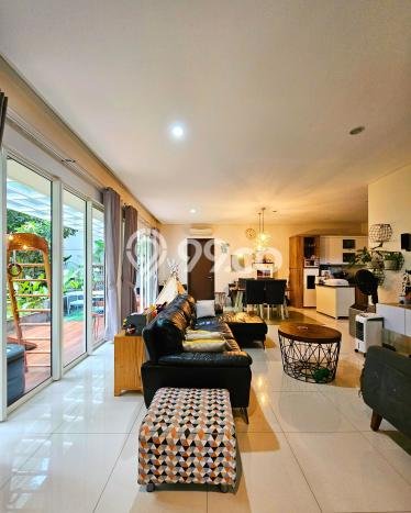 Hot Offer Hunian Premium Ideal dan Luas di Karang Tengah, Tangerang Hot Offer Hunian Premium Ideal dan Luas di Karang Tengah, Tangerang