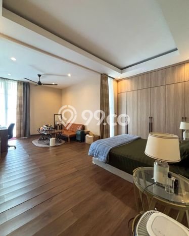 Hunian Mewah LB 324m2 Siap Huni Desain Elegan di Bintaro, Tangerang Selatan Hunian Mewah LB 324m2 Siap Huni Desain Elegan di Bintaro, Tangerang Selatan