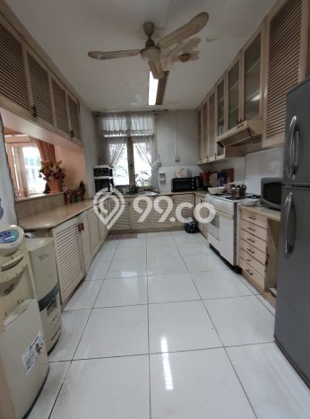 Rumah Luxury Modern Tanpa Renovasi di Pondok Indah Jakarta Selatan Rumah Luxury Modern Tanpa Renovasi di Pondok Indah Jakarta Selatan