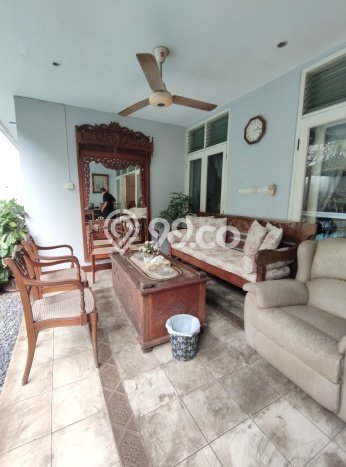 Rumah Luxury Modern Tanpa Renovasi di Pondok Indah Jakarta Selatan Rumah Luxury Modern Tanpa Renovasi di Pondok Indah Jakarta Selatan