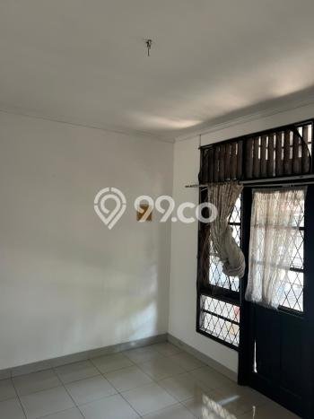 Ready to Use! Premium House LT 316m2 Desain Elegan di Bintaro Ready to Use! Premium House LT 316m2 Desain Elegan di Bintaro