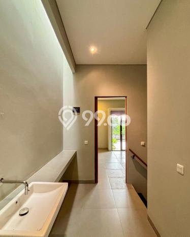 Ready to Use! Premium House LT 177m2 Desain Elegan di Bintaro Ready to Use! Premium House LT 177m2 Desain Elegan di Bintaro