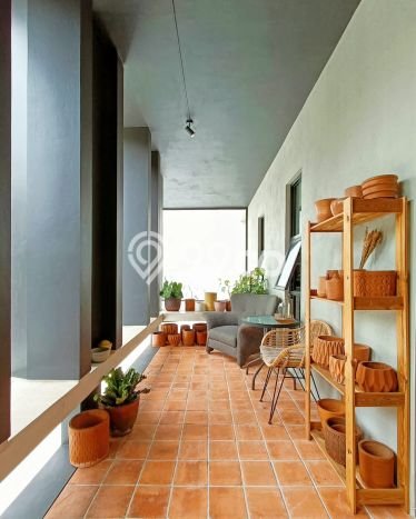 Rumah Elit LB 350m2 Siap Huni Desain Elegan di Bintaro, Tangerang Selatan Rumah Elit LB 350m2 Siap Huni Desain Elegan di Bintaro, Tangerang Selatan