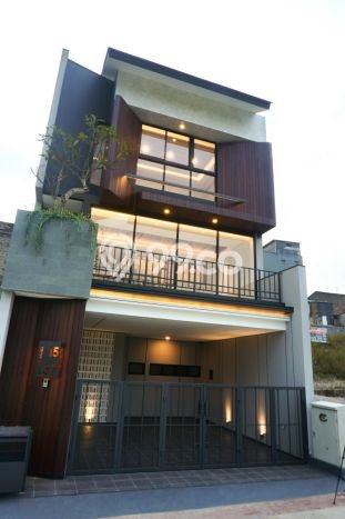 Jual Rumah Mewah Elegan Dengan View Eksklusif di Pasteur, Bandung Jual Rumah Mewah Elegan Dengan View Eksklusif di Pasteur, Bandung