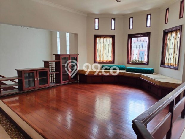 Hunian Mewah LB 334m2 Siap Huni Desain Elegan di Cipaku, Bandung Hunian Mewah LB 334m2 Siap Huni Desain Elegan di Cipaku, Bandung