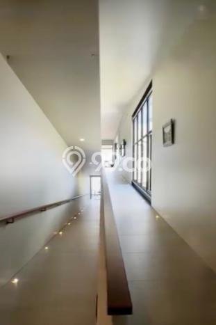 Rumah Elit Modern Tanpa Renovasi di Padalarang Bandung Rumah Elit Modern Tanpa Renovasi di Padalarang Bandung