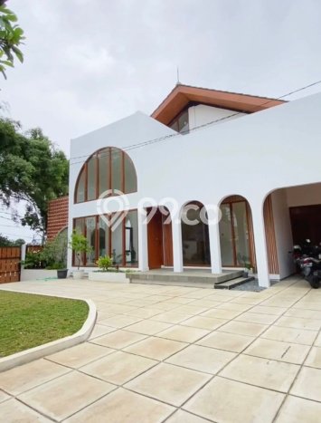 For Sale Rumah Elit Exclusive di Sukasari, Bandung For Sale Rumah Elit Exclusive di Sukasari, Bandung
