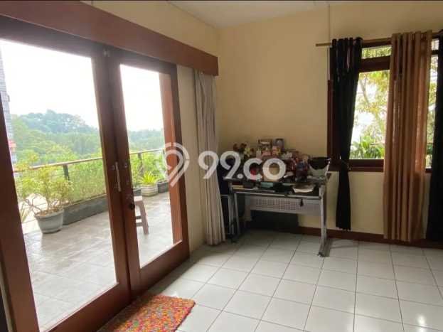 Vila Kawasan , Luas 388m2m², Akses ke Fasilitas Umum Vila Kawasan , Luas 388m2m², Akses ke Fasilitas Umum