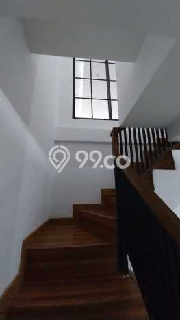 Hunian Mewah LB 180m2 Siap Huni Desain Elegan di Bintaro, Jakarta Selatan Hunian Mewah LB 180m2 Siap Huni Desain Elegan di Bintaro, Jakarta Selatan