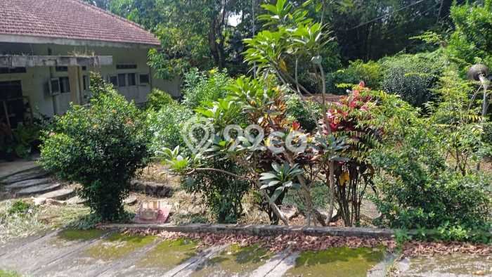 Ready to Use! Luxury House LT 1575m2 Desain Modern di Sukasari Ready to Use! Luxury House LT 1575m2 Desain Modern di Sukasari