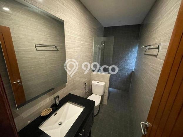 Jual Rumah Luas Elegan Dengan View Eksklusif di Lebak Bulus, Jakarta Selatan Jual Rumah Luas Elegan Dengan View Eksklusif di Lebak Bulus, Jakarta Selatan