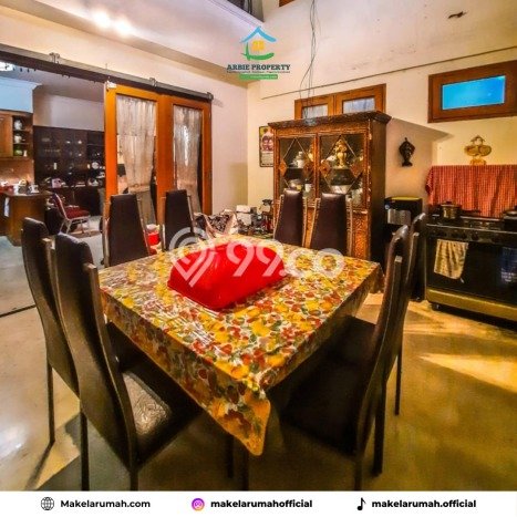 Rumah Elit Modern Tanpa Renovasi di Rempoa Tangerang Rumah Elit Modern Tanpa Renovasi di Rempoa Tangerang