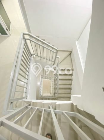 Ruko Dijual di Cikarang Selatan Bekasi dengan LB 260m2 Ruko Dijual di Cikarang Selatan Bekasi dengan LB 260m2