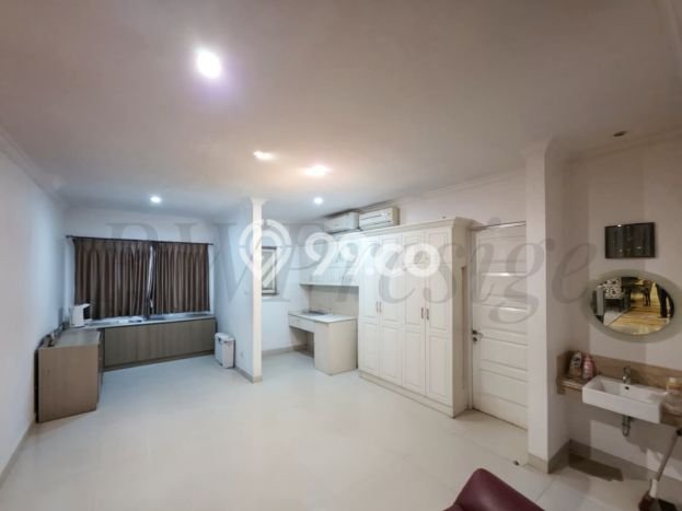 Hunian Mewah Dijual LT 288m2 di Kelapa Gading, Jakarta Utara Hunian Mewah Dijual LT 288m2 di Kelapa Gading, Jakarta Utara