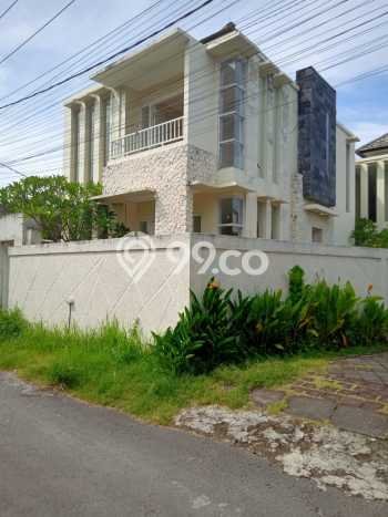Dijual Cepat Rumah Strategis LT 151m2 LB 118m2 di Badung Cocok untuk Hunian Dijual Cepat Rumah Strategis LT 151m2 LB 118m2 di Badung Cocok untuk Hunian