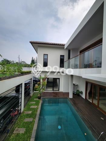 Lokasi strategis! Rumah siap pakai disewakan di Cilandak LB 211m2 Lokasi strategis! Rumah siap pakai disewakan di Cilandak LB 211m2