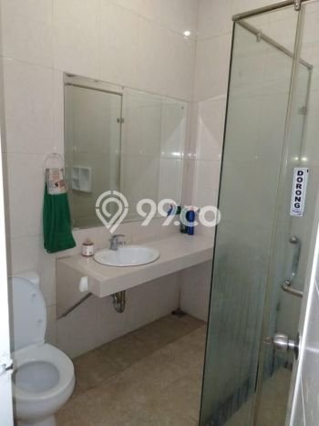 Siap Huni Hunian Elit 5 Kamar di Cilandak Dekat ke Mana Pun Siap Huni Hunian Elit 5 Kamar di Cilandak Dekat ke Mana Pun