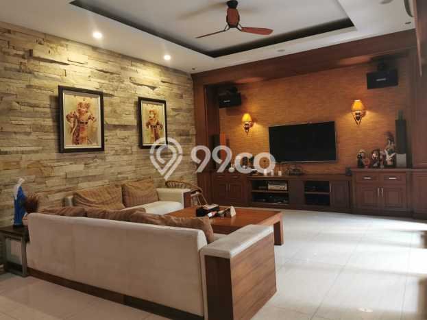 Hunian Mewah Dijual LT 318m2 di Kelapa Gading, Jakarta Utara Hunian Mewah Dijual LT 318m2 di Kelapa Gading, Jakarta Utara