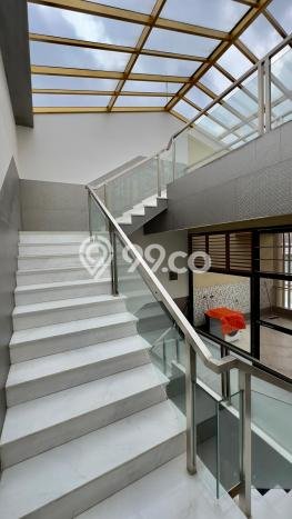 For Sale! Luxury House LT 330m2 Desain Elegan di Sunter For Sale! Luxury House LT 330m2 Desain Elegan di Sunter