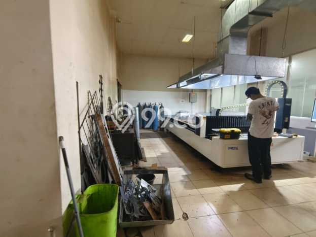 Ruko Dijual di Prime Area Jakarta Barat Luas 1053m2 Ruko Dijual di Prime Area Jakarta Barat Luas 1053m2